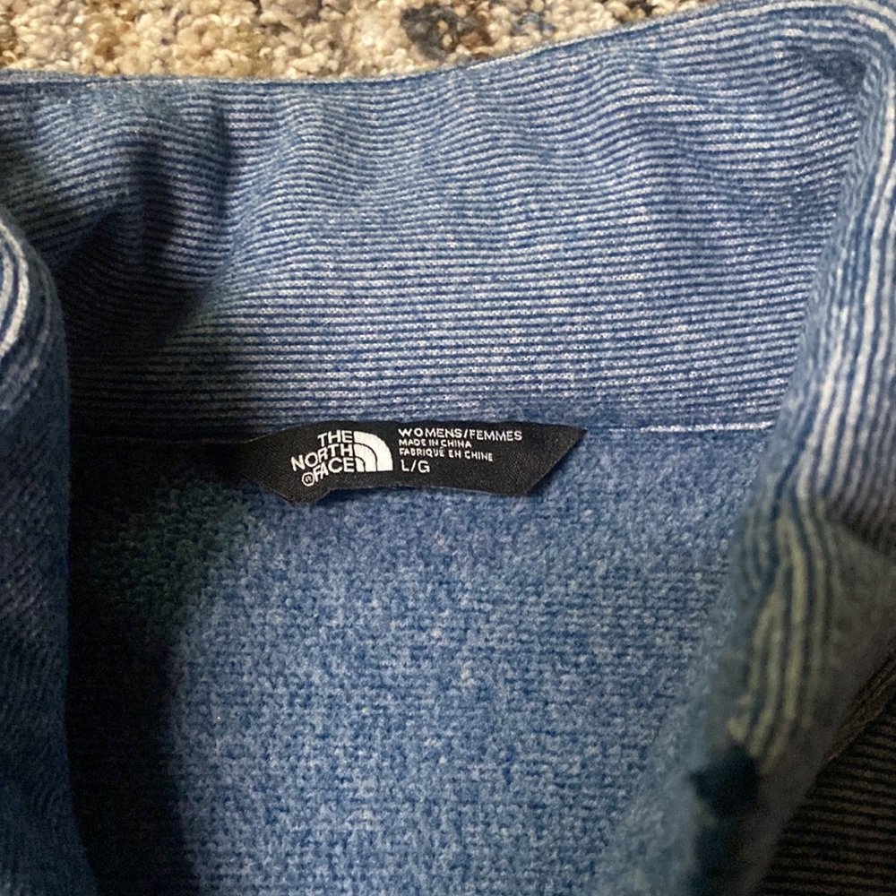 The North Face Blue Jacket/Jackets - Picture 3 of 16